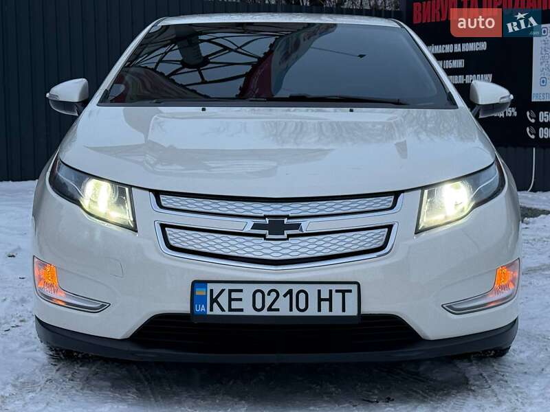 Хэтчбек Chevrolet Volt 2012 в Днепре