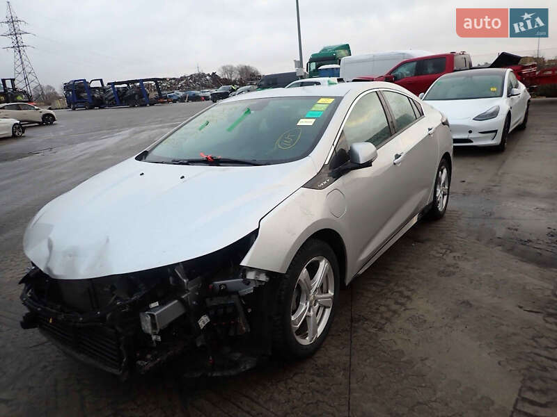 Хэтчбек Chevrolet Volt 2017 в Львове