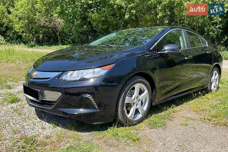 Хэтчбек Chevrolet Volt 2018 в Киеве