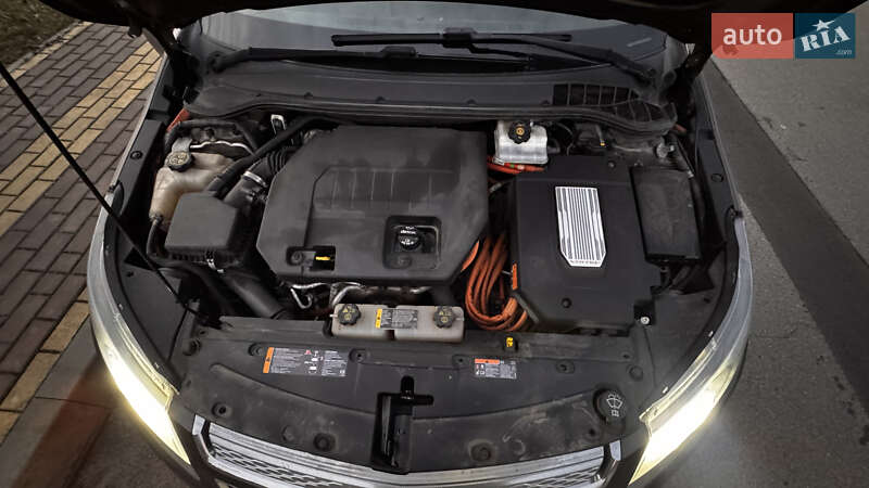 Хэтчбек Chevrolet Volt 2013 в Киеве