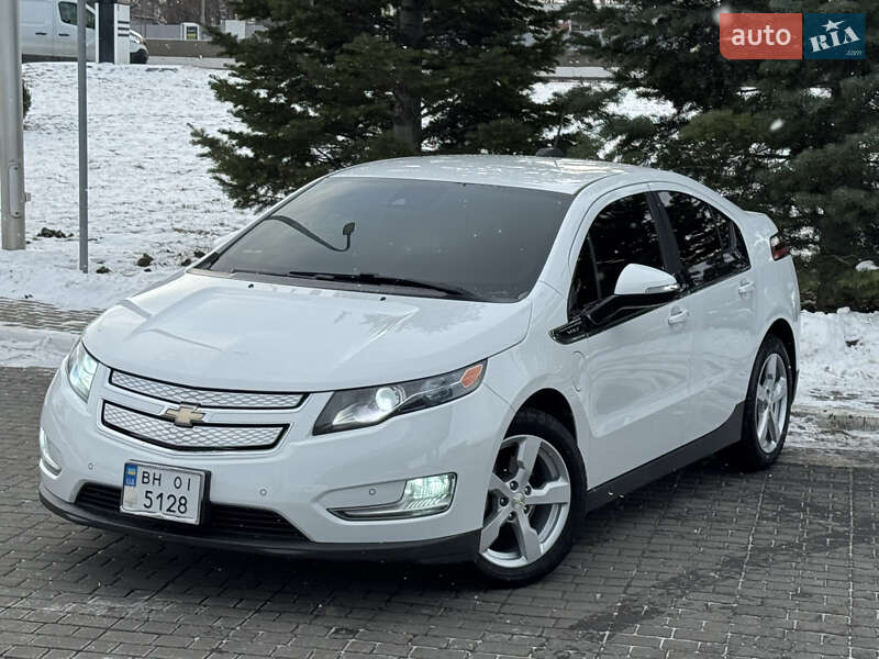 Хэтчбек Chevrolet Volt 2015 в Одессе фото 3 Хэтчбек Chevrolet Volt 2015 в Одессе