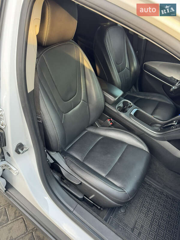 Хэтчбек Chevrolet Volt 2015 в Одессе фото 53 Хэтчбек Chevrolet Volt 2015 в Одессе