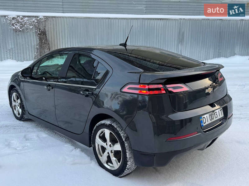 Хэтчбек Chevrolet Volt 2013 в Киеве