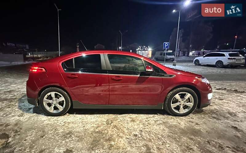 Хэтчбек Chevrolet Volt 2012 в Белогородке фото 3 Хэтчбек Chevrolet Volt 2012 в Белогородке