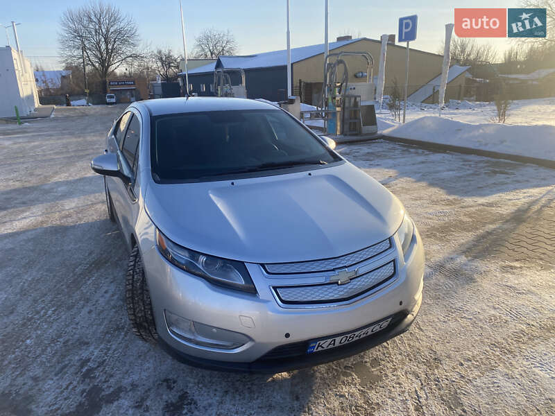Хэтчбек Chevrolet Volt 2014 в Ромнах
