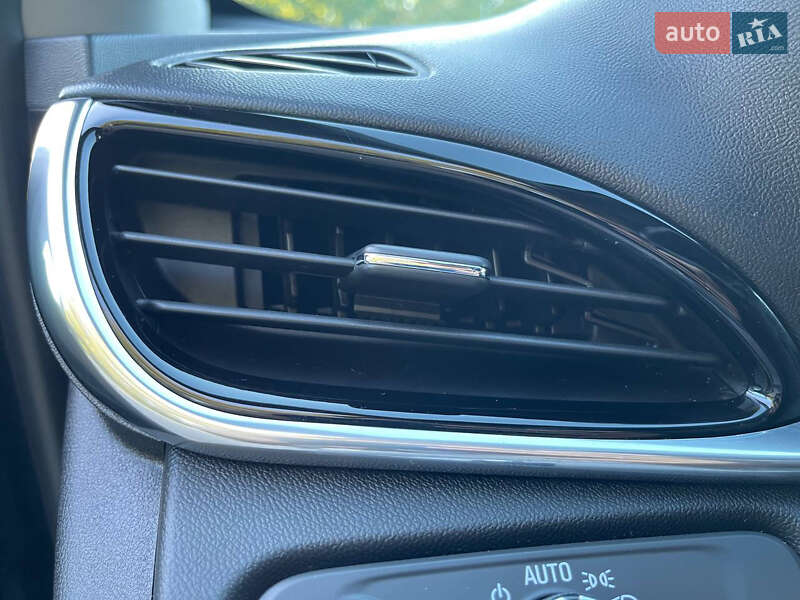 Хетчбек Chevrolet Volt 2017 в Луцьку