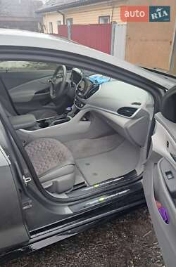 Хэтчбек Chevrolet Volt 2017 в Знаменке