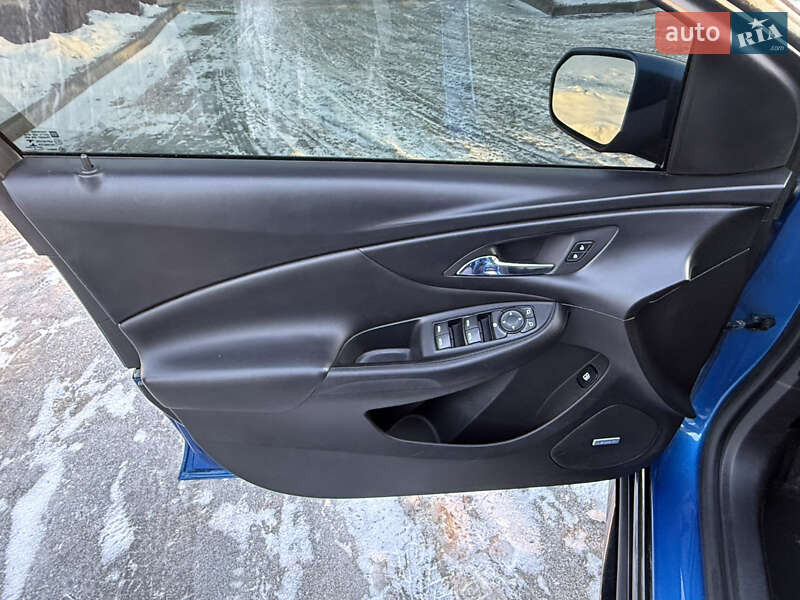 Хэтчбек Chevrolet Volt 2017 в Лозовой