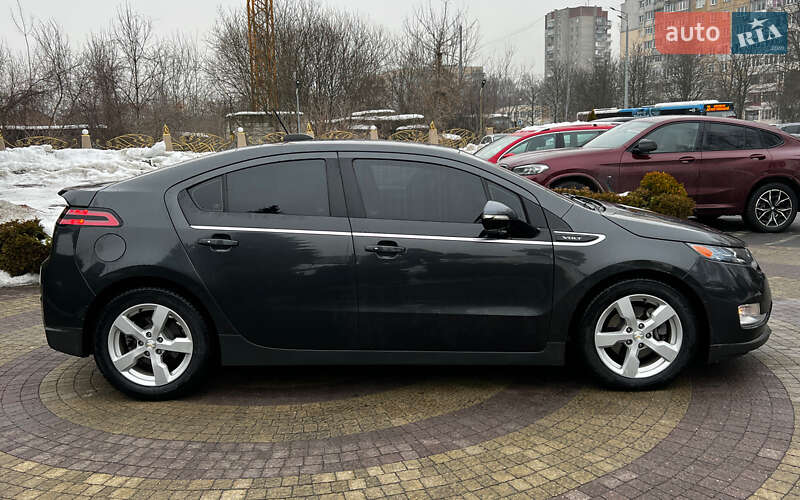 Хэтчбек Chevrolet Volt 2015 в Львове