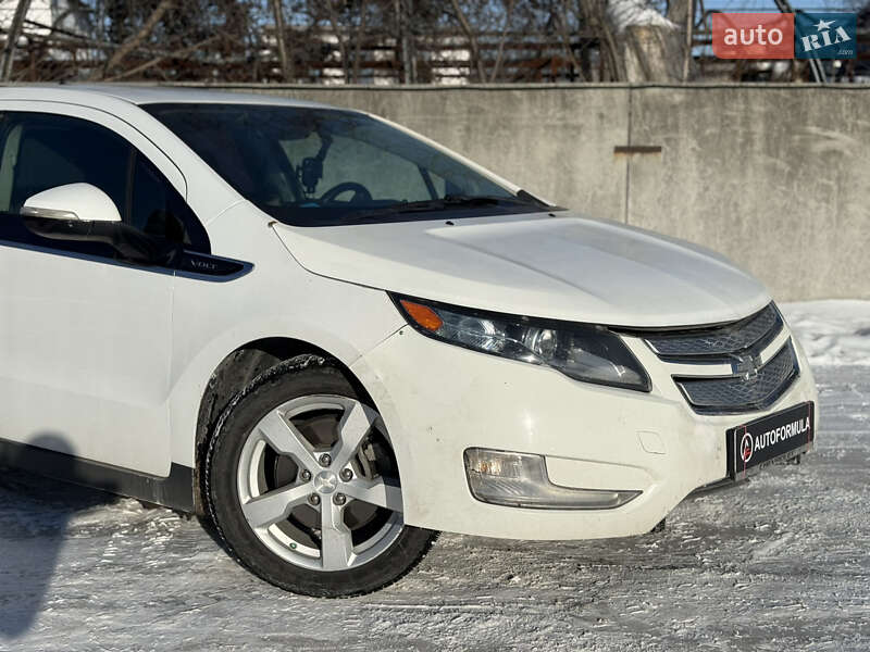 Хетчбек Chevrolet Volt 2013 в Києві
