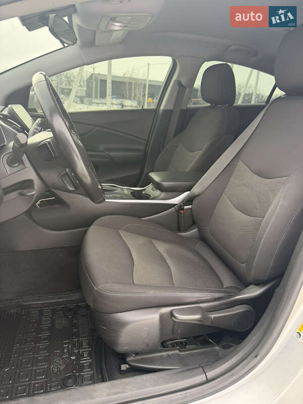Хэтчбек Chevrolet Volt 2019 в Киеве фото 11 Хэтчбек Chevrolet Volt 2019 в Киеве