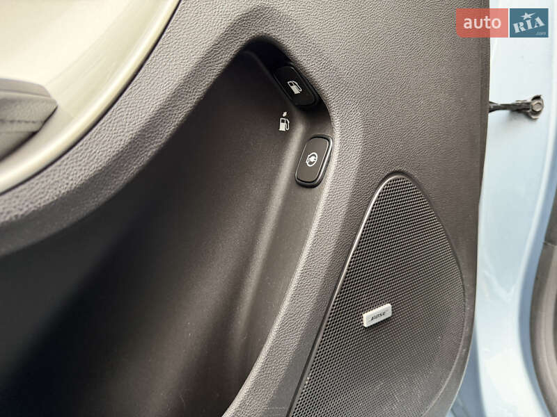 Хэтчбек Chevrolet Volt 2013 в Киеве фото 11 Хэтчбек Chevrolet Volt 2013 в Киеве