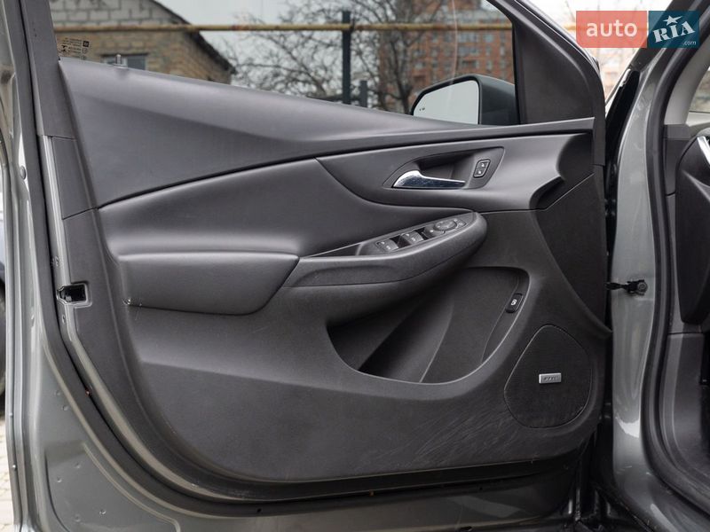 Хэтчбек Chevrolet Volt 2017 в Одессе