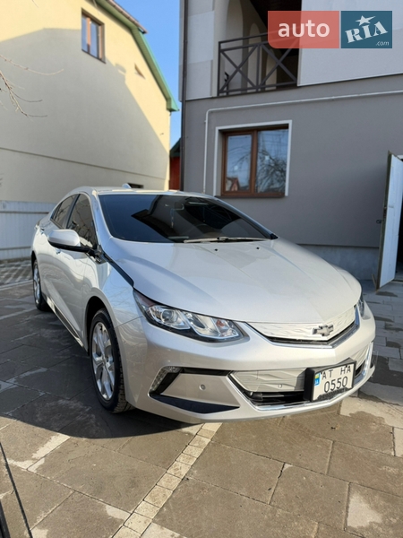 Хэтчбек Chevrolet Volt 2016 в Ивано-Франковске