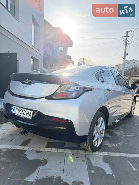 Хэтчбек Chevrolet Volt 2016 в Ивано-Франковске