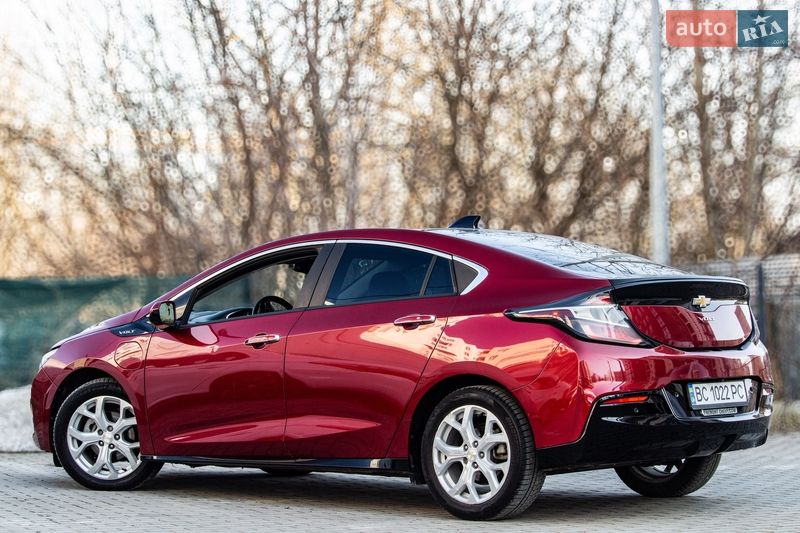 Хэтчбек Chevrolet Volt 2017 в Львове