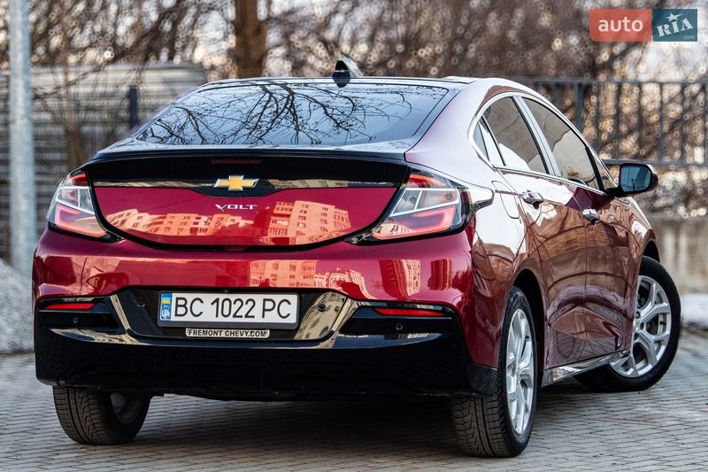 Хэтчбек Chevrolet Volt 2017 в Львове