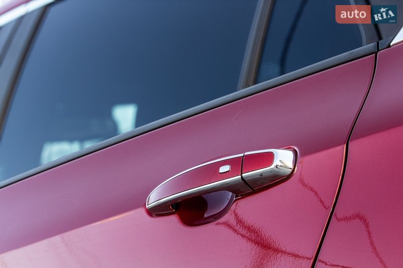 Хэтчбек Chevrolet Volt 2017 в Львове