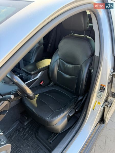 Хэтчбек Chevrolet Volt 2015 в Киеве