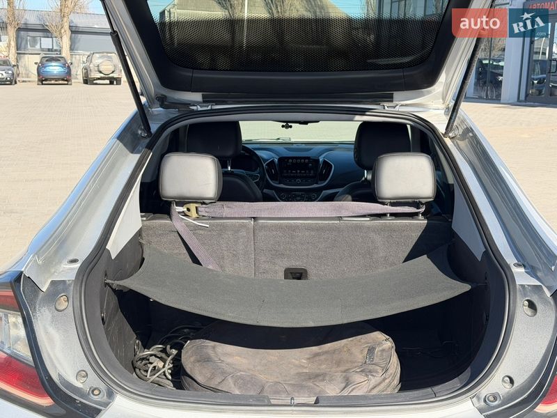 Хэтчбек Chevrolet Volt 2015 в Киеве