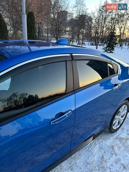 Хэтчбек Chevrolet Volt 2017 в Киеве