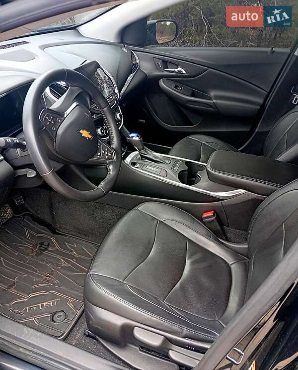 Хетчбек Chevrolet Volt 2017 в Києві