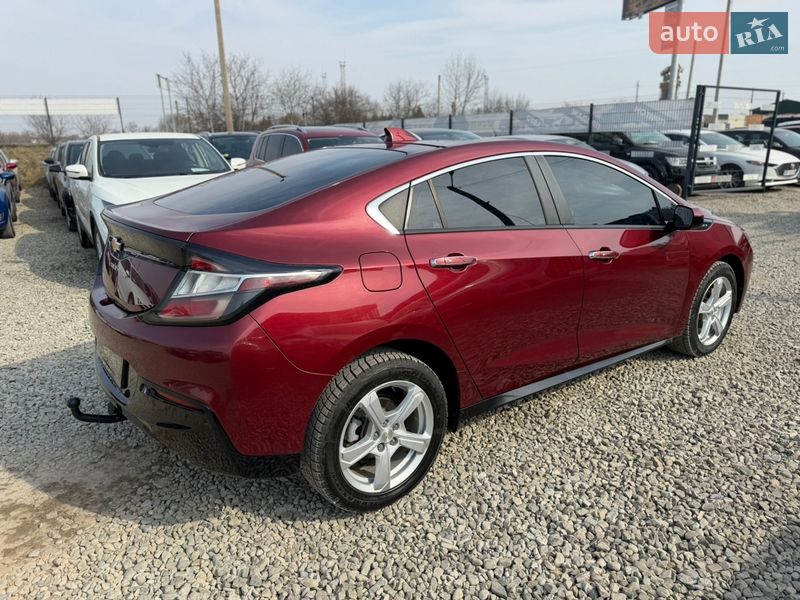 Хэтчбек Chevrolet Volt 2015 в Ивано-Франковске