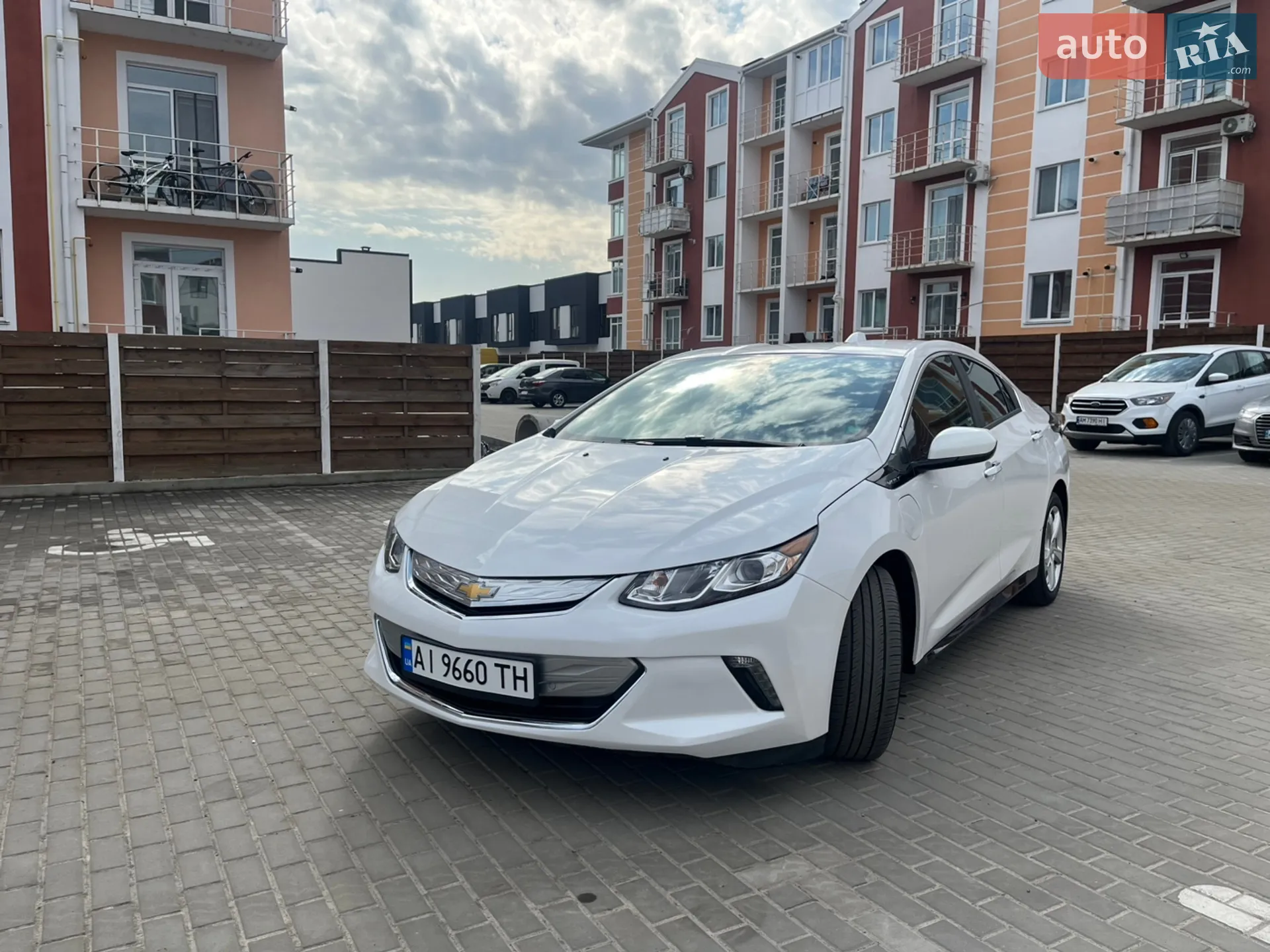 2018 Chevrolet Volt - фото 1