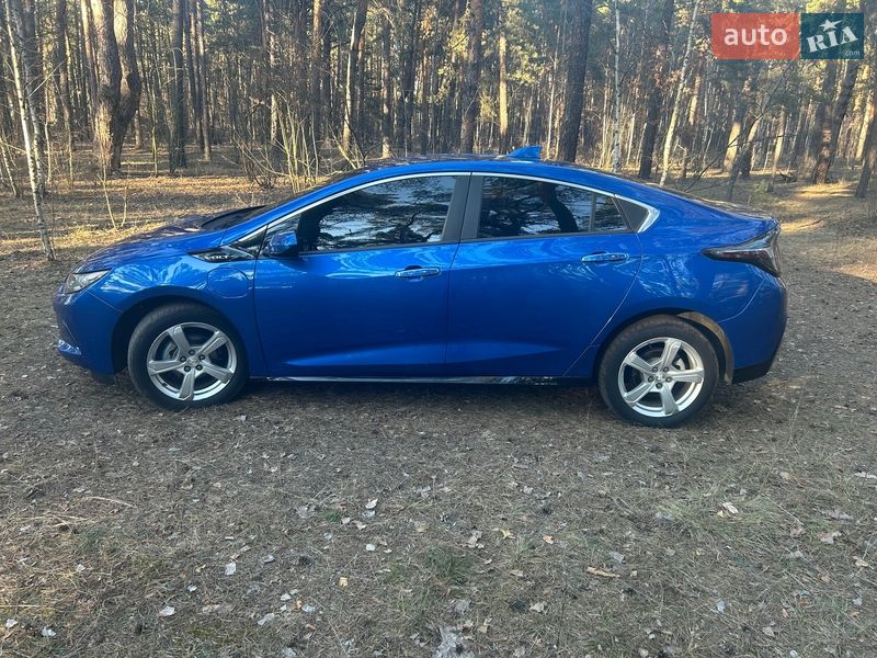 Хетчбек Chevrolet Volt 2017 в Києві