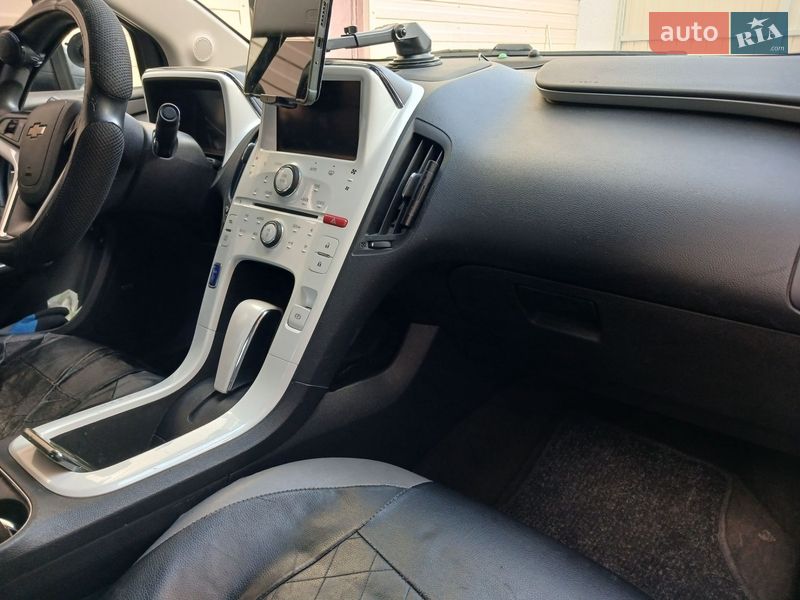 Хэтчбек Chevrolet Volt 2012 в Житомире