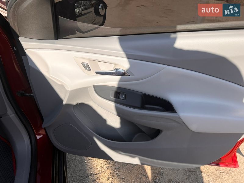 Хетчбек Chevrolet Volt 2015 в Черкасах