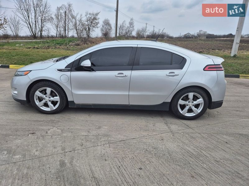 Хэтчбек Chevrolet Volt 2014 в Мурованых Куриловцах