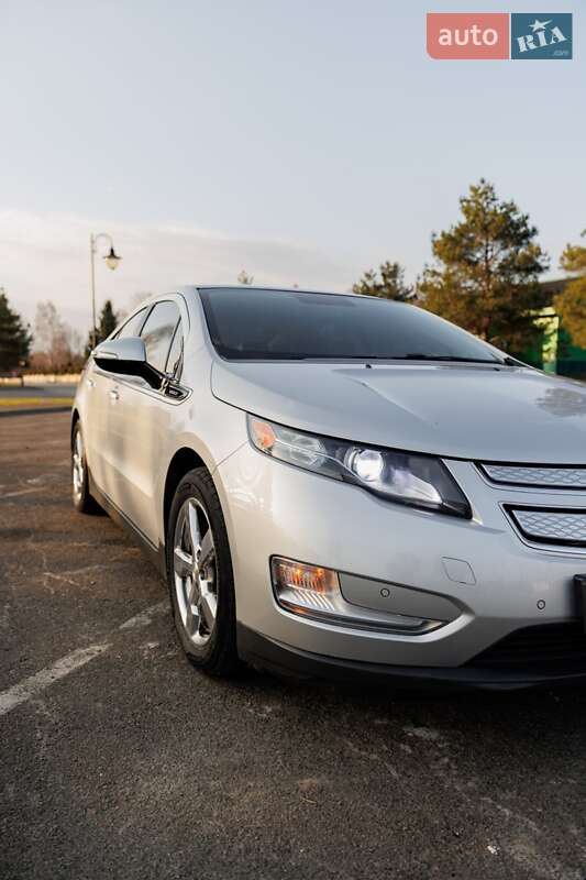 Хэтчбек Chevrolet Volt 2012 в Корюковке фото Хэтчбек Chevrolet Volt 2012 в Корюковке