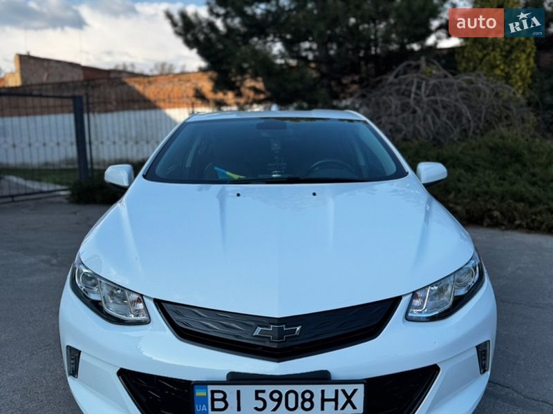 Хэтчбек Chevrolet Volt 2017 в Полтаве