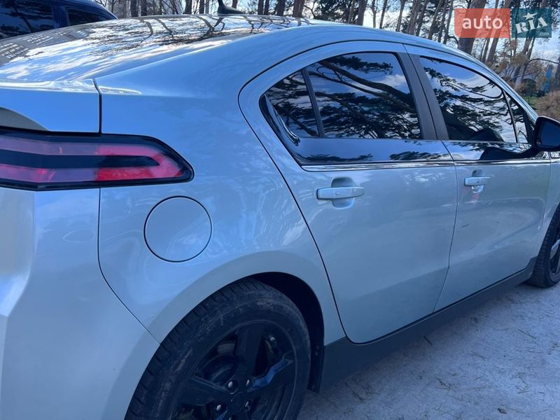 Хэтчбек Chevrolet Volt 2011 в Харькове