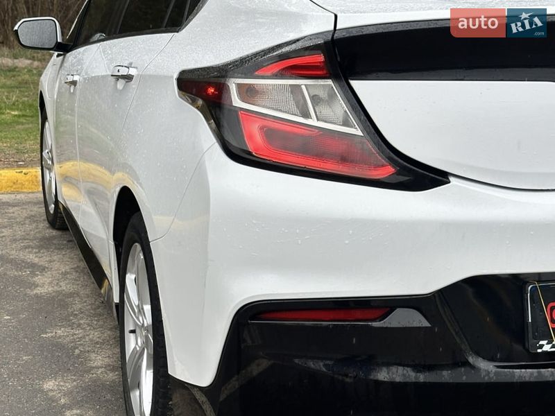 Хэтчбек Chevrolet Volt 2018 в Белогородке