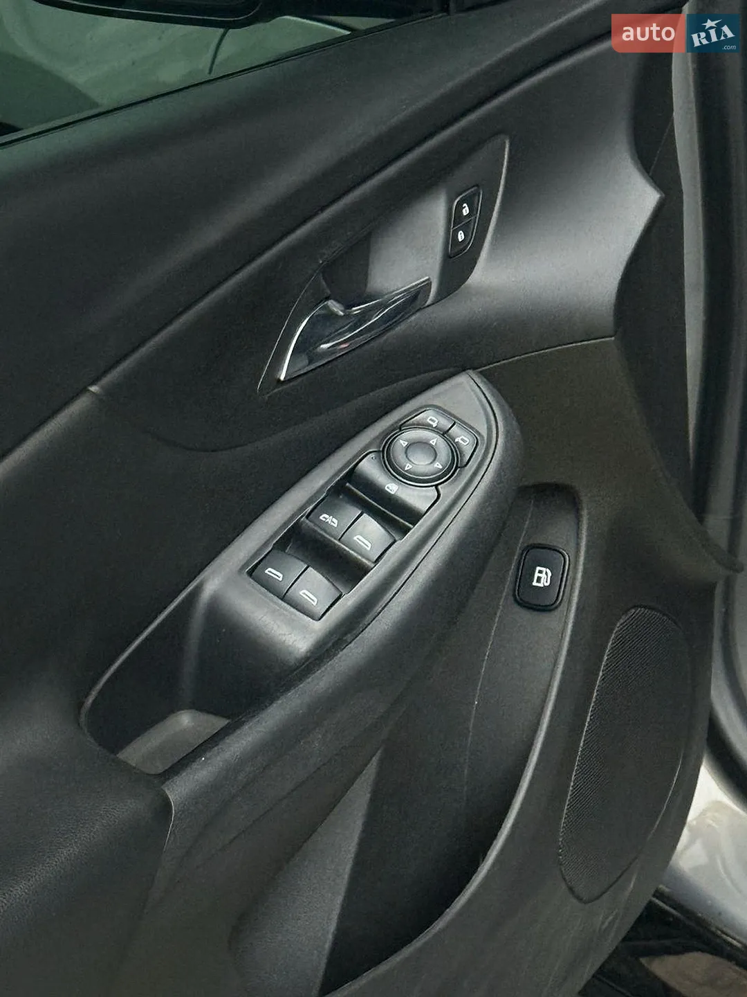 2016 Chevrolet Volt - мініатюра 16
