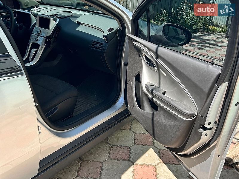 Хэтчбек Chevrolet Volt 2011 в Одессе