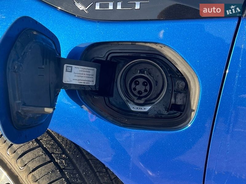 Хэтчбек Chevrolet Volt 2016 в Запорожье