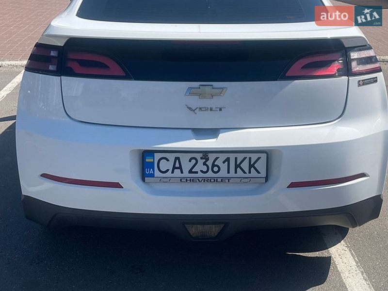 Хэтчбек Chevrolet Volt 2015 в Черкассах
