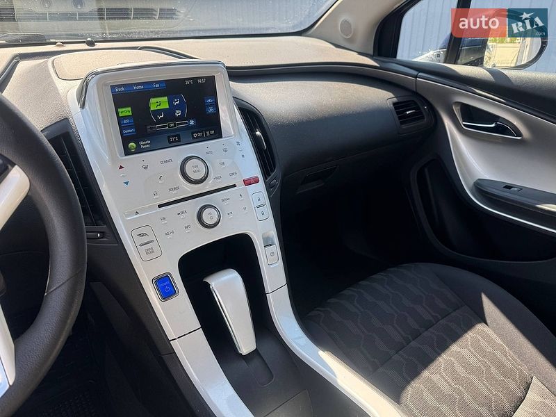 Хэтчбек Chevrolet Volt 2012 в Киеве