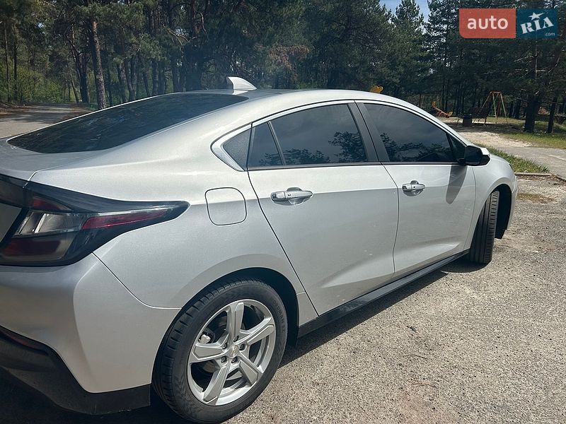 Хэтчбек Chevrolet Volt 2018 в Киеве