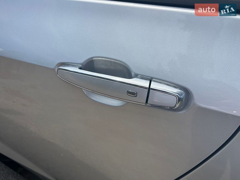 Хэтчбек Chevrolet Volt 2018 в Киеве