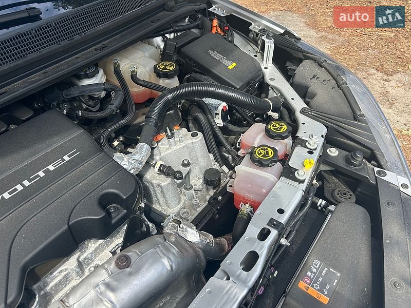 Хэтчбек Chevrolet Volt 2018 в Киеве