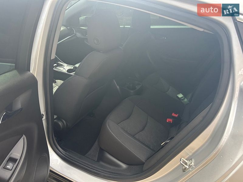 Хэтчбек Chevrolet Volt 2018 в Киеве