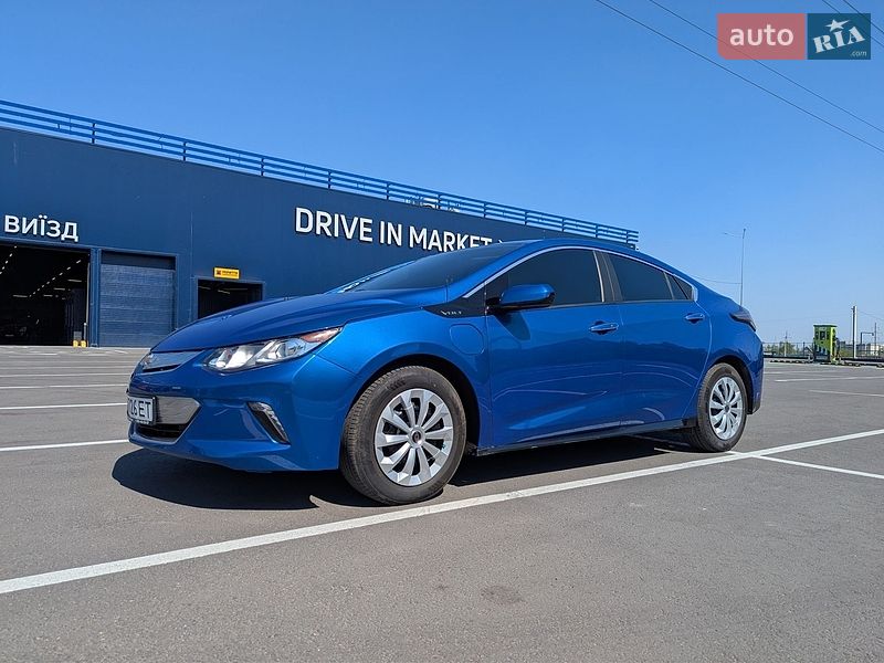 Хэтчбек Chevrolet Volt 2016 в Чернигове