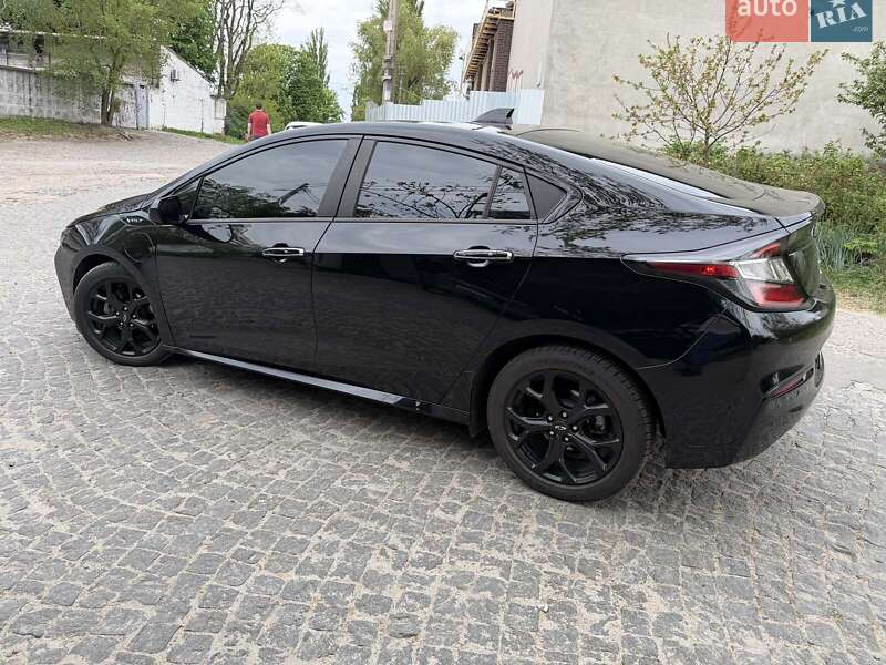 Хетчбек Chevrolet Volt 2017 в Києві