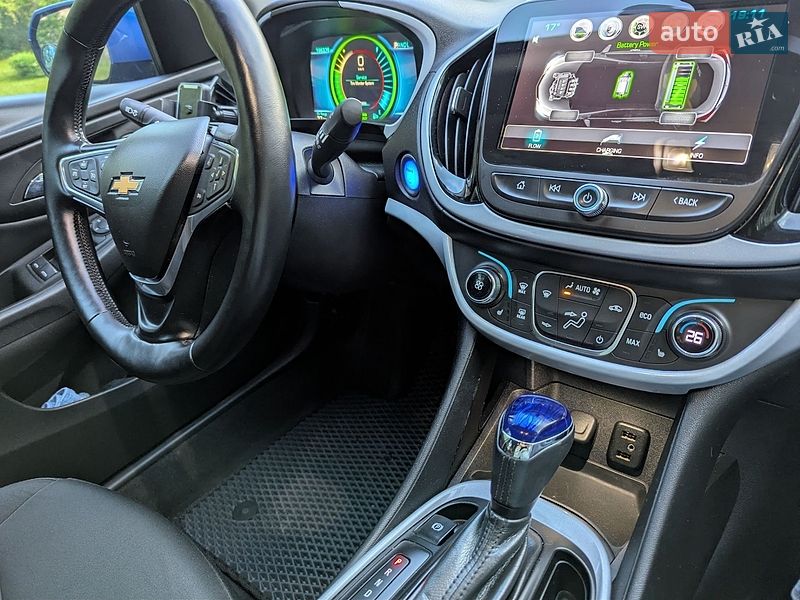 Хэтчбек Chevrolet Volt 2016 в Чернигове