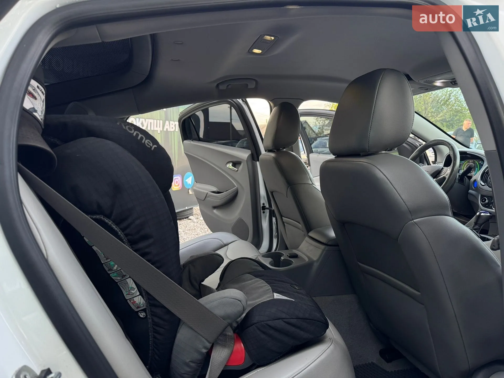 2017 Chevrolet Volt - мініатюра 17