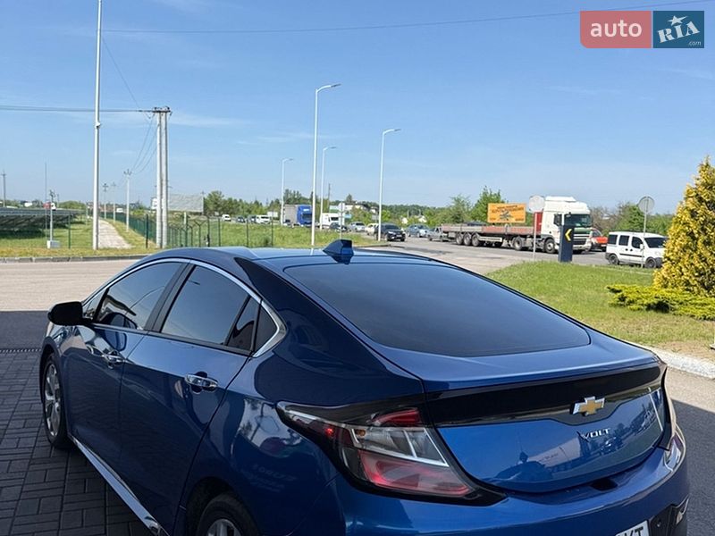 Хетчбек Chevrolet Volt 2016 в Дніпрі